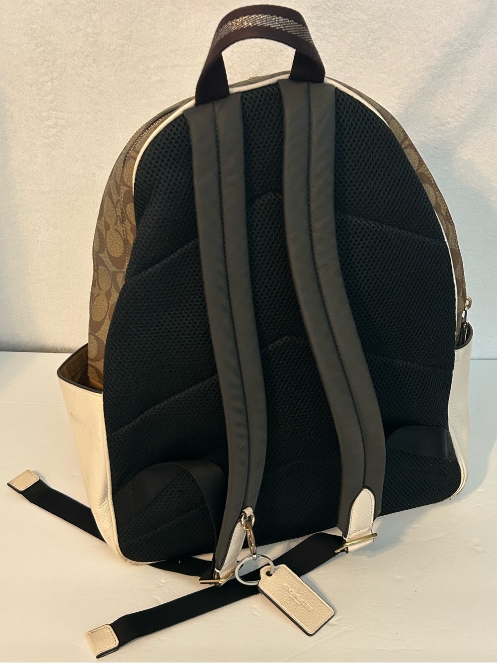 Coach Court Backpack Signature Canvas in Khaki/Chalk - Picture 4 of 6